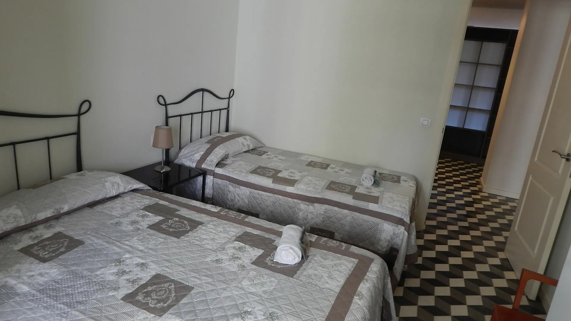 Apartament Vistes Al Riu Girona 0*,